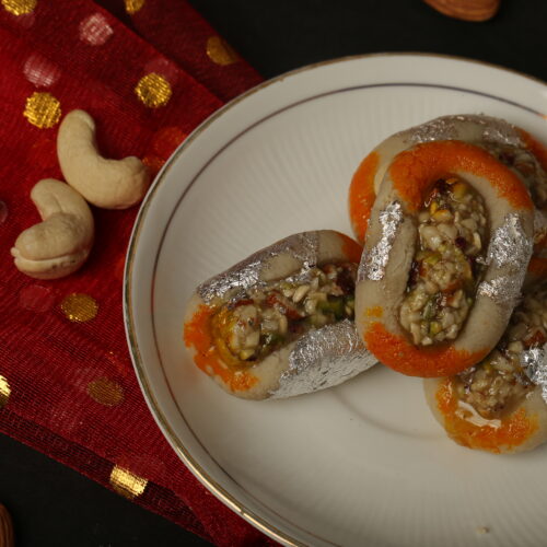 Kaju Pista Roll